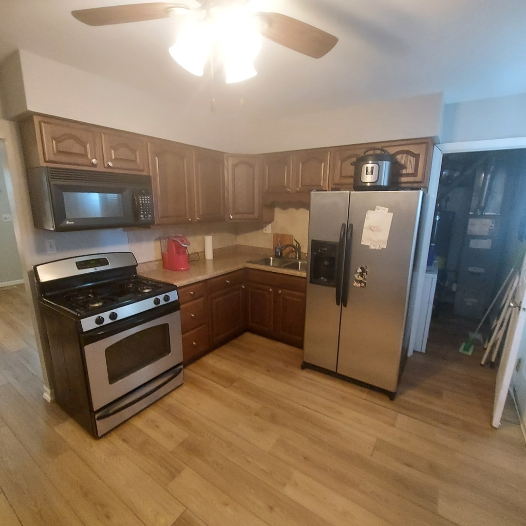 Property Photo:  129 Galewood Drive  IL 60440 