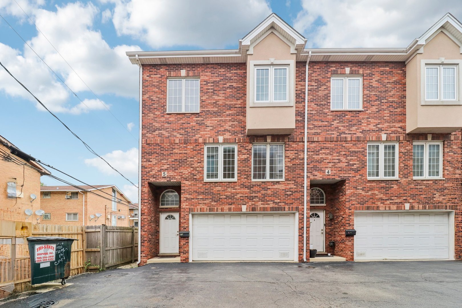 Property Photo: 6120 W 65th Street 5 IL 60638