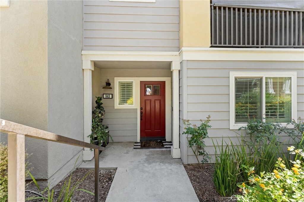 Property Photo: 843 Sunburst Way CA 91767