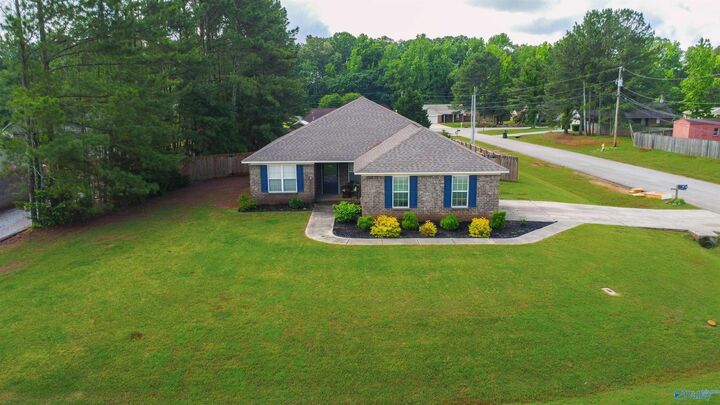 101 Balsam Poplar Way  Harvest AL 35749 photo