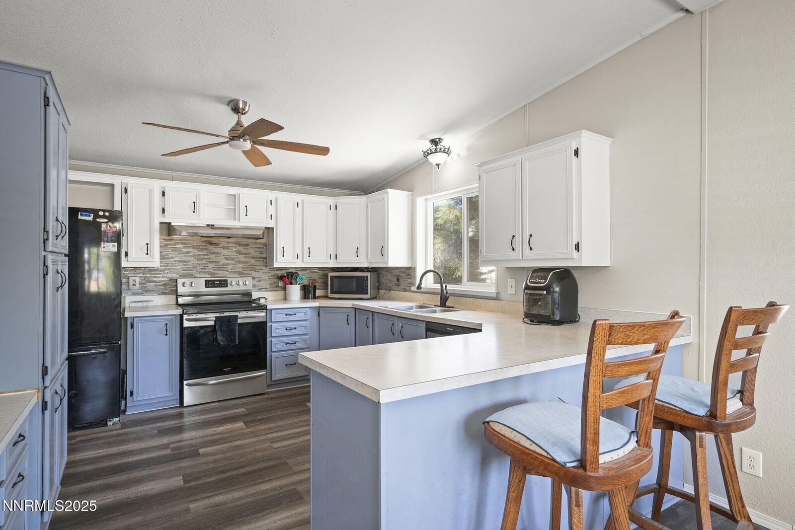 Property Photo: 3665 Hummingbird Drive NV 89508