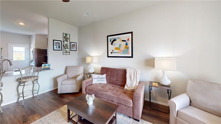 Property Photo:  204 W Laurel Avenue  AR 72758 