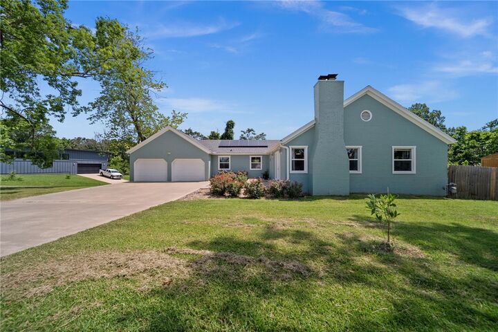 Property Photo: 419 N F Street AR 72756