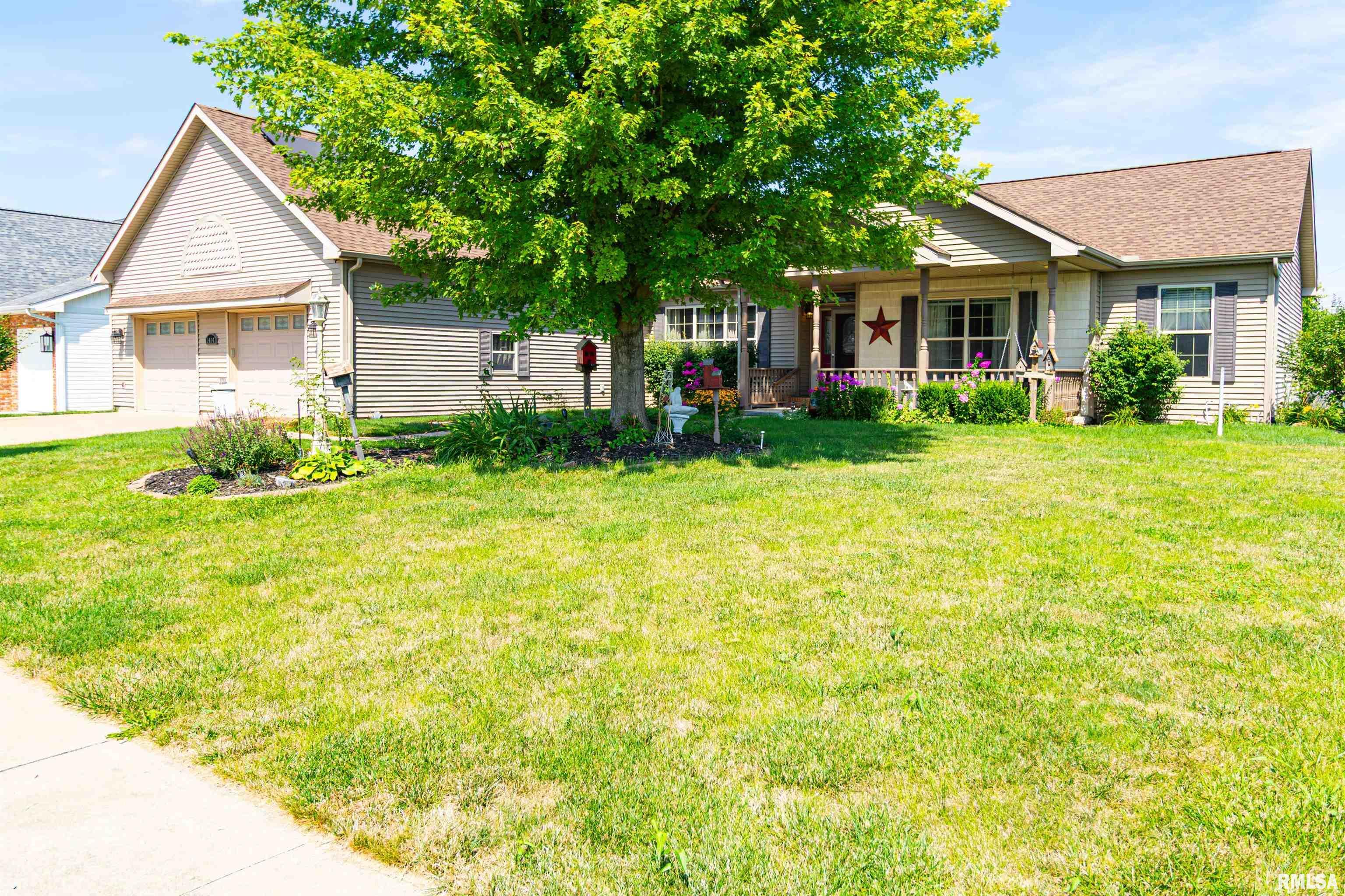 Property Photo: 1414 S Missouri Avenue IL 61550