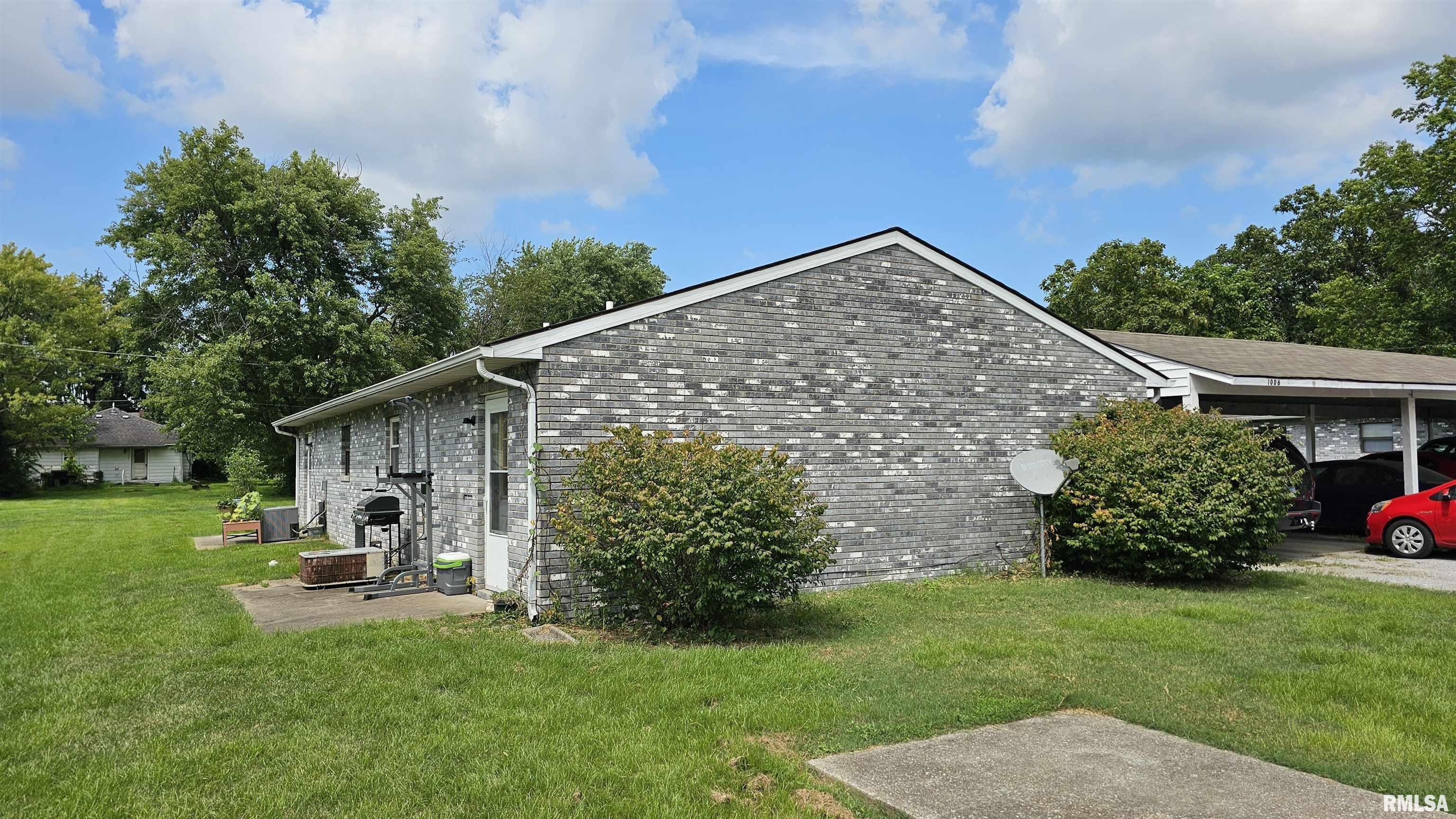 1006 E Griggs Street  Marion IL 62959 photo