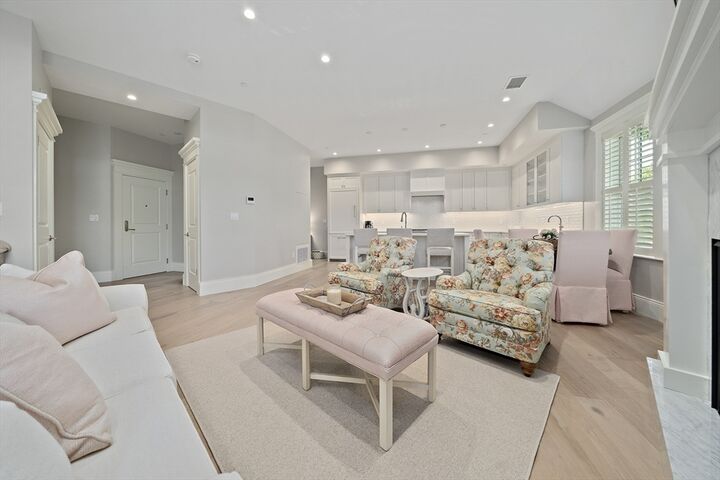 Property Photo:  87 Elm Street 318  MA 02025 