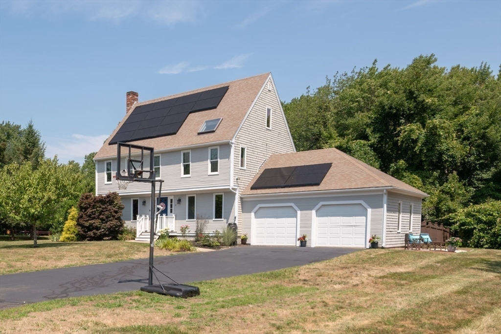 Property Photo: 31 New Kent St MA 02066