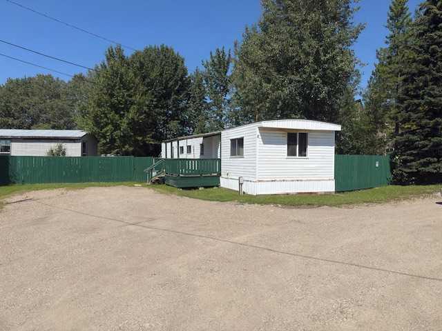 810 56th Street 8  Edson AB T7E 1P2 photo