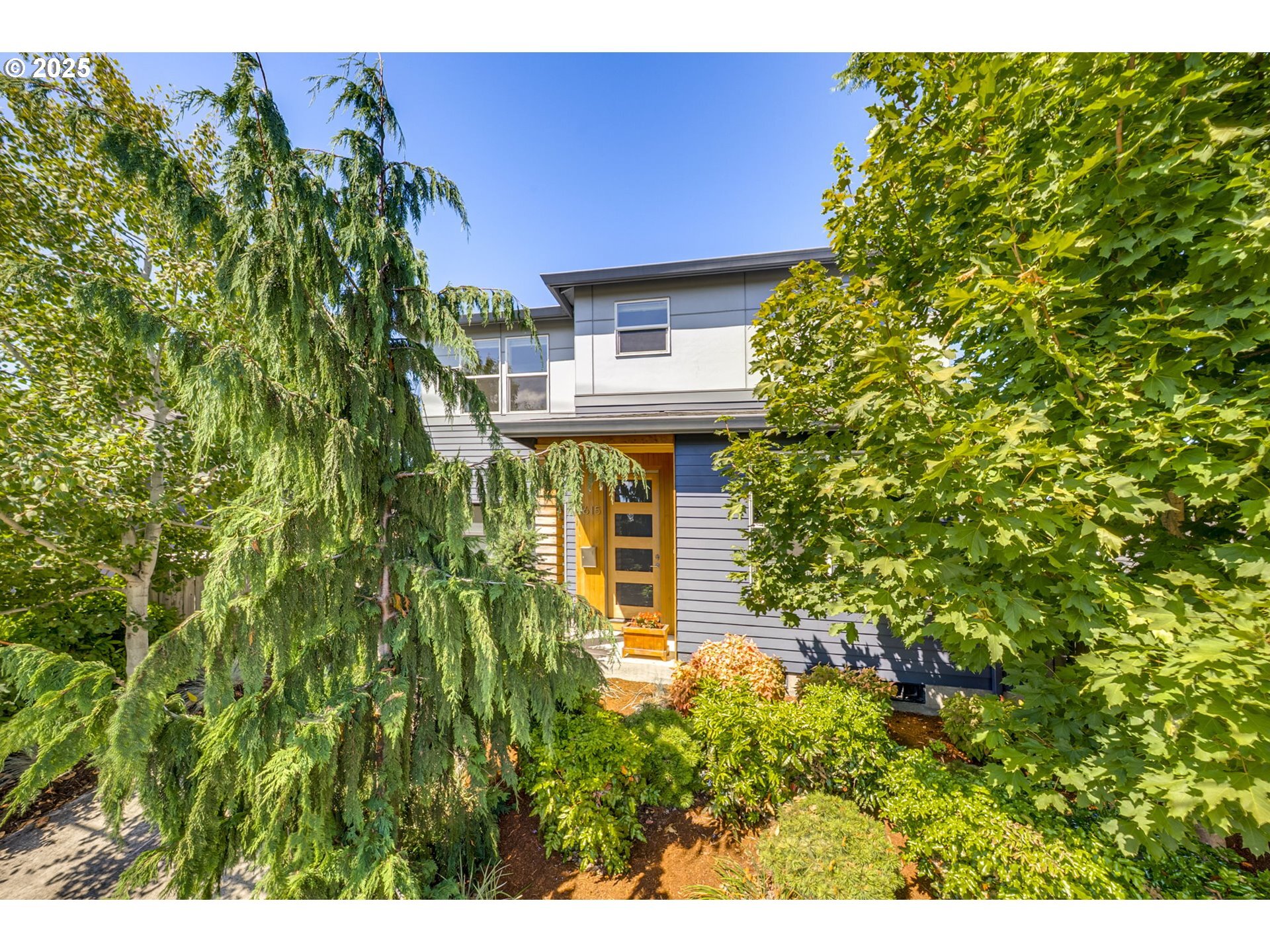 7615 N Delaware Ave  Portland OR 97217 photo