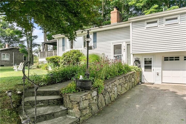 Property Photo: 30 Johnnycake Lane RI 02871