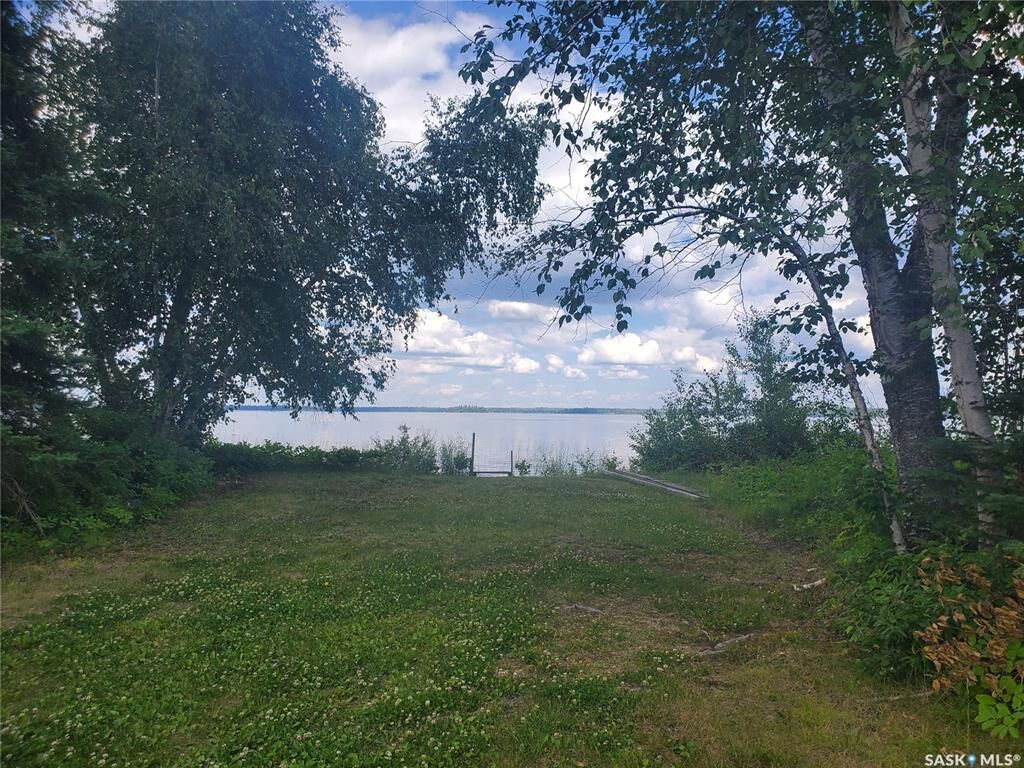 Photo de la propriété:  815 Lakeshore Avenue  SK S0A 1S0 