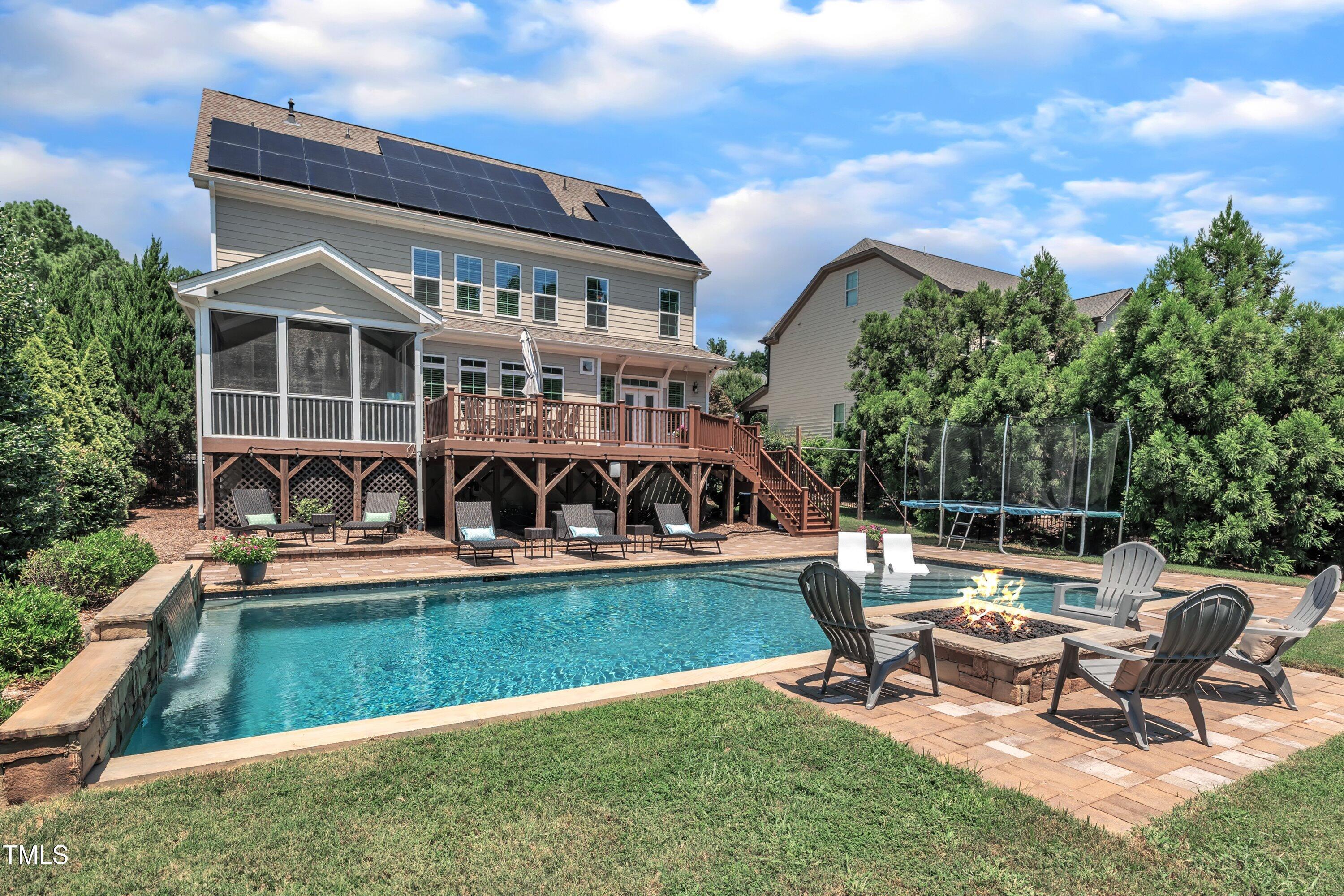 Property Photo: 1013 Wandering Way NC 27571