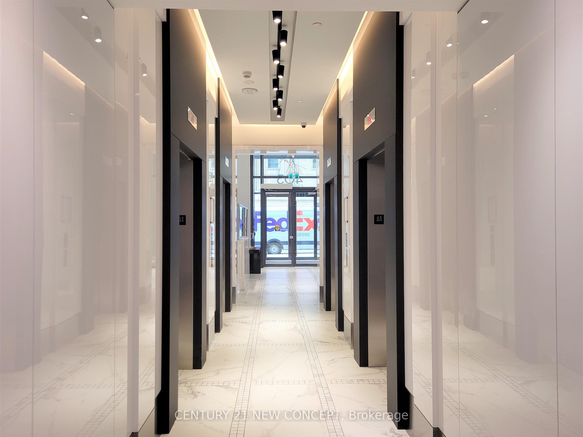 Property Photo: 403 Church Street 4003 ON M4Y 2C2