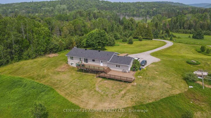 Property Photo: 2112 Schutt Road ON K0J 2E0