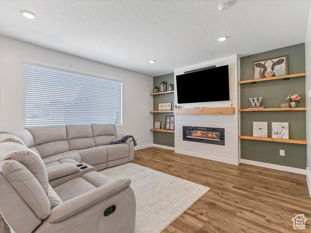 Property Photo: 835 S Criddle Rd W UT 84075