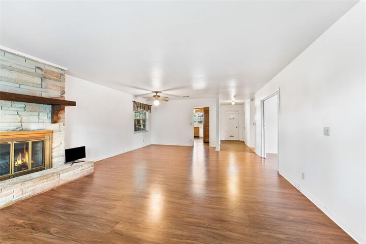 Property Photo: 7816 Wildwood Road FL 32211