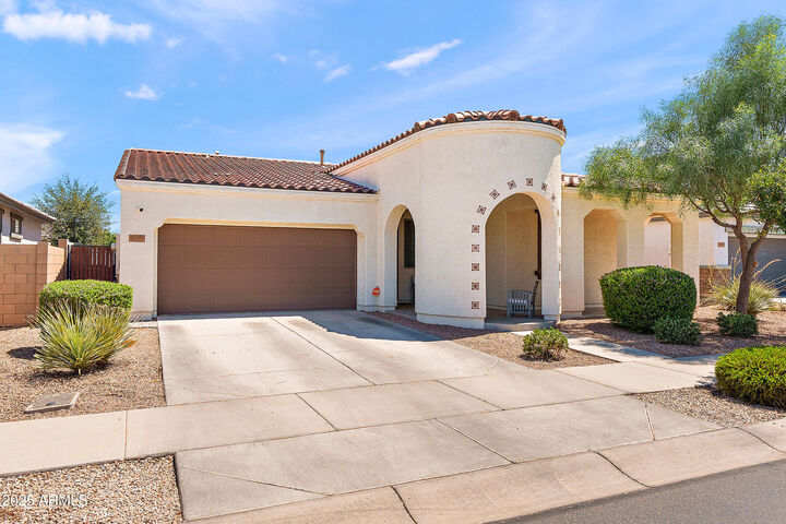 Property Photo:  22592 E Via Estancia --  AZ 85142 