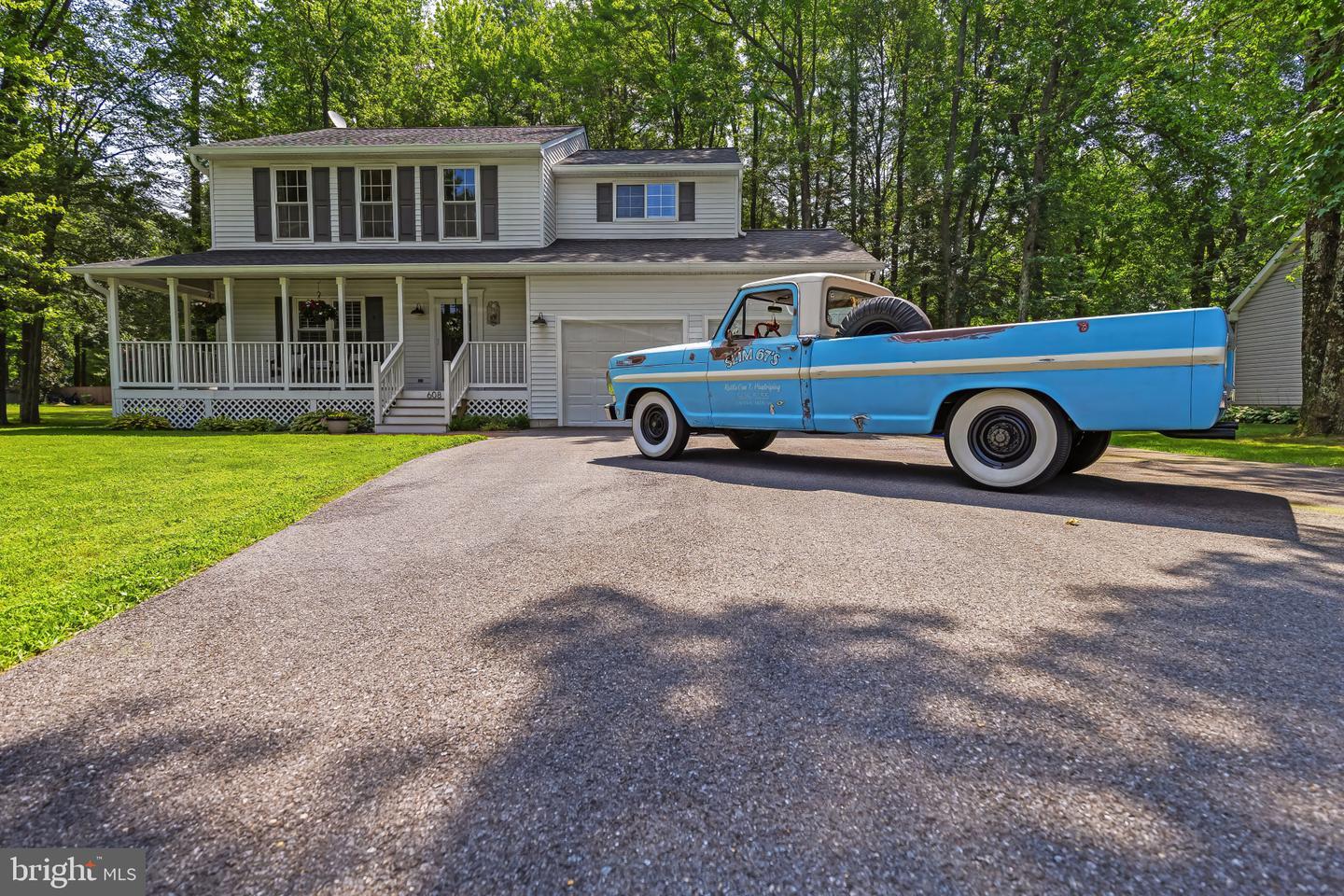Property Photo: 608 Cloverfields Drive MD 21666
