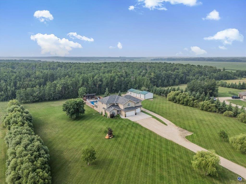 Property Photo: 48 Bluebird Lane MB R0A 0W1