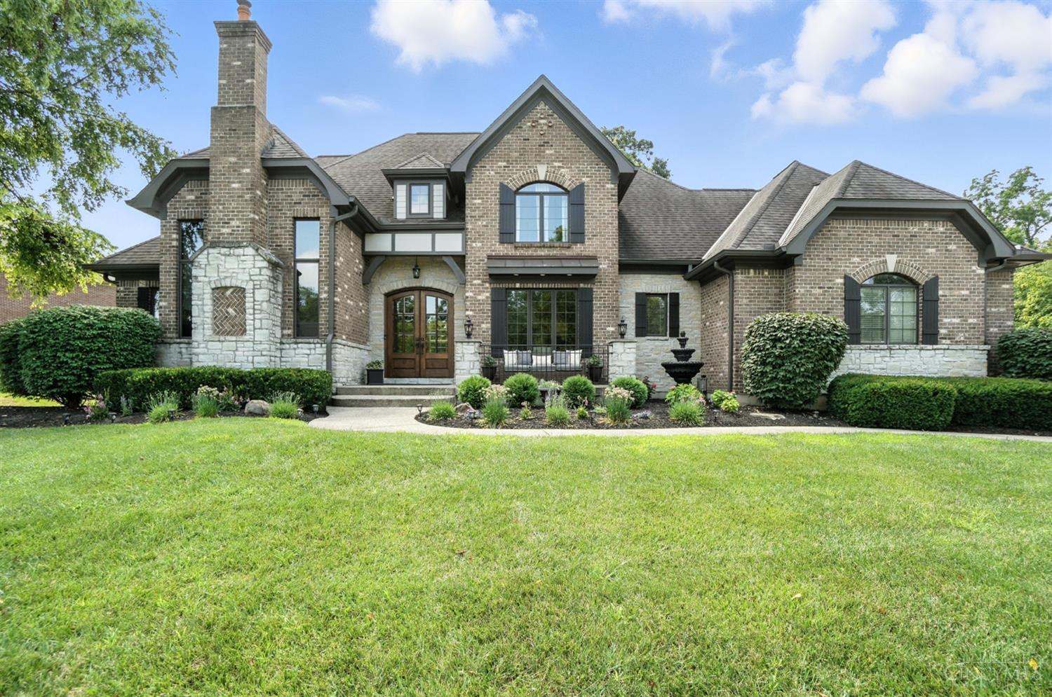 Property Photo: 3727 Carmelle Woods Drive OH 45040