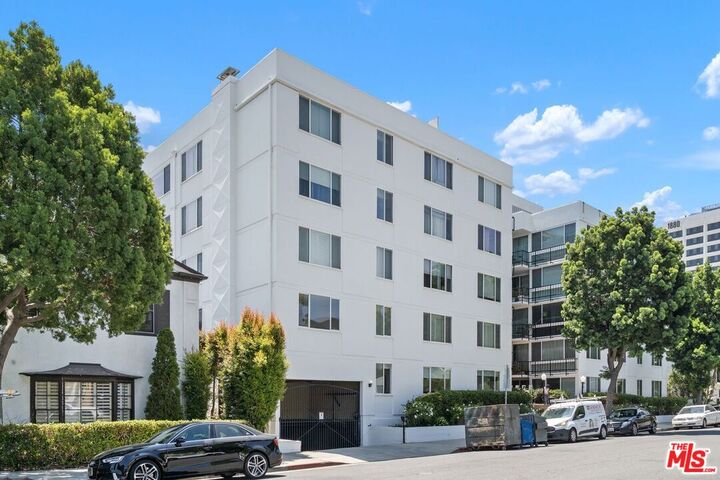 9950 Durant Dr  Beverly Hills CA 90212 photo