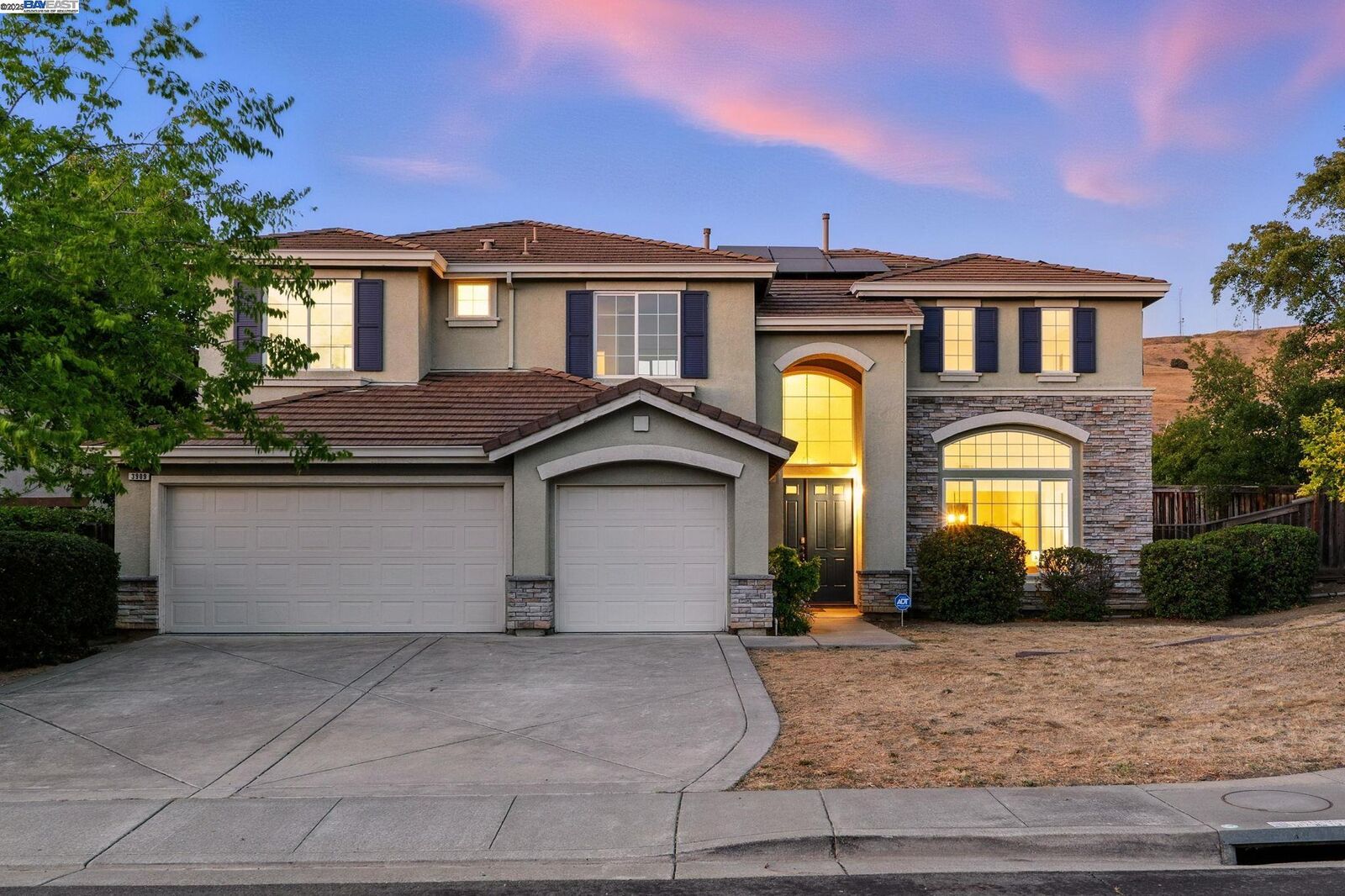 Property Photo: 3909 Danbury Way CA 94533