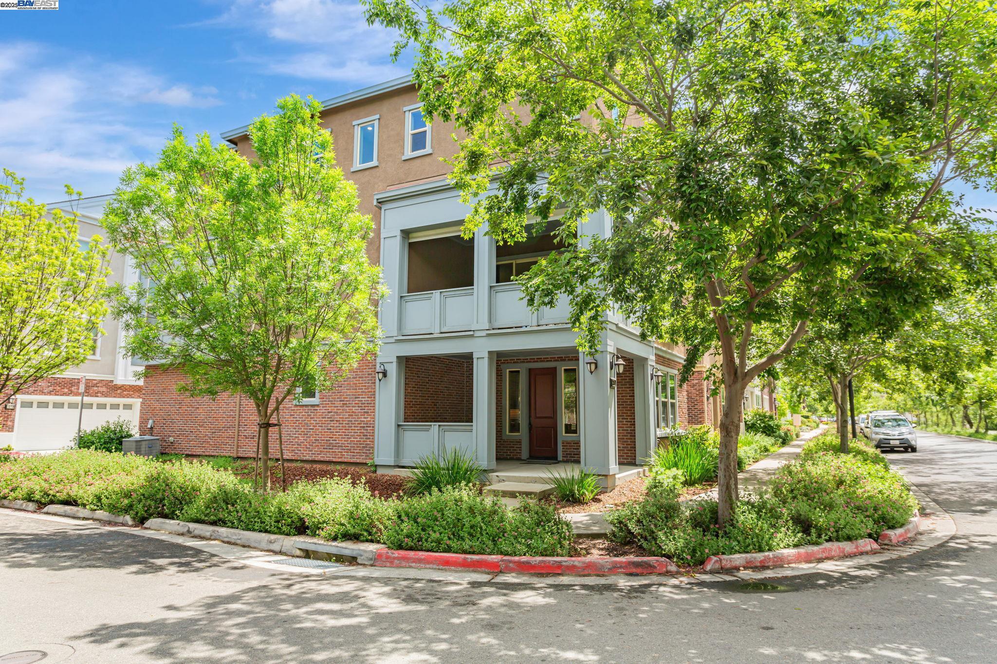 Photo de la propriété:  1380 Brookline Loop  CA 94566 