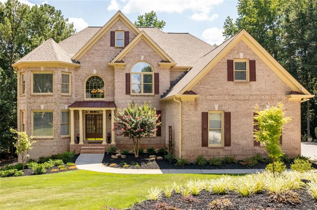 Property Photo: 155 Hollymount Road Road GA 30022