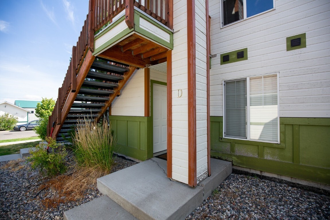 Property Photo: 1120 Longbow Lane 2 MT 59718