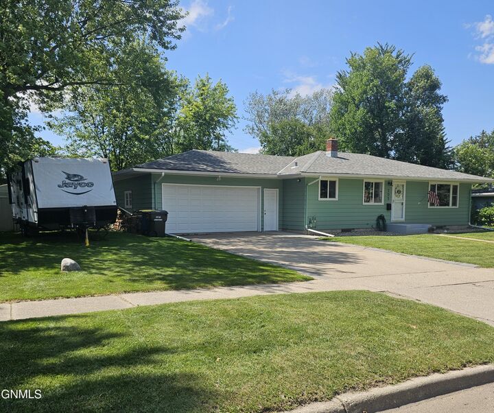 Property Photo: 205 15th Avenue NE ND 58401