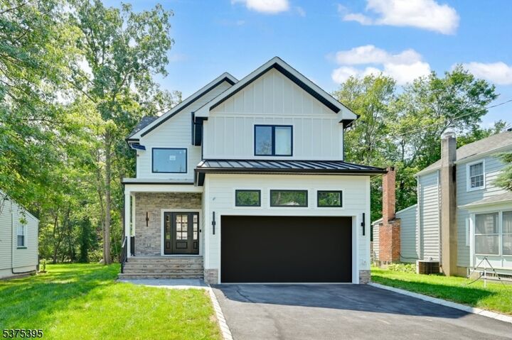 51 Burnet St  Livingston Twp. NJ 07039 photo