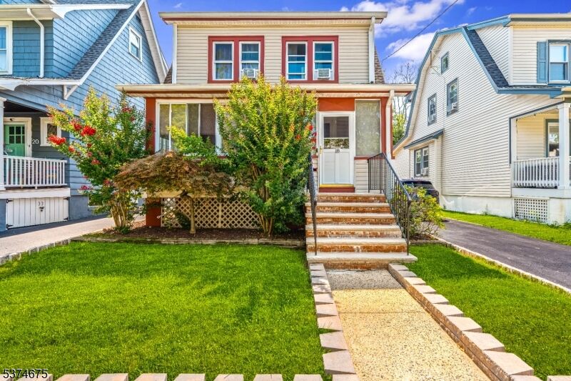Property Photo:  18 Orchard Rd  NJ 07040 