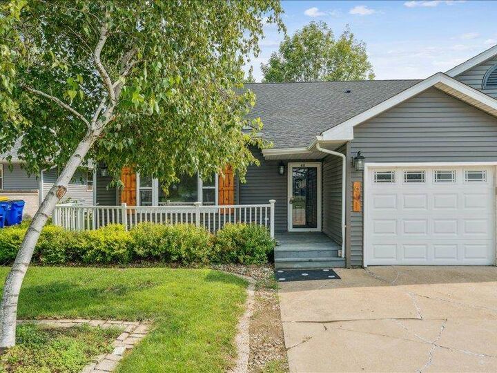611 W Sovers St.   IA 52333 photo