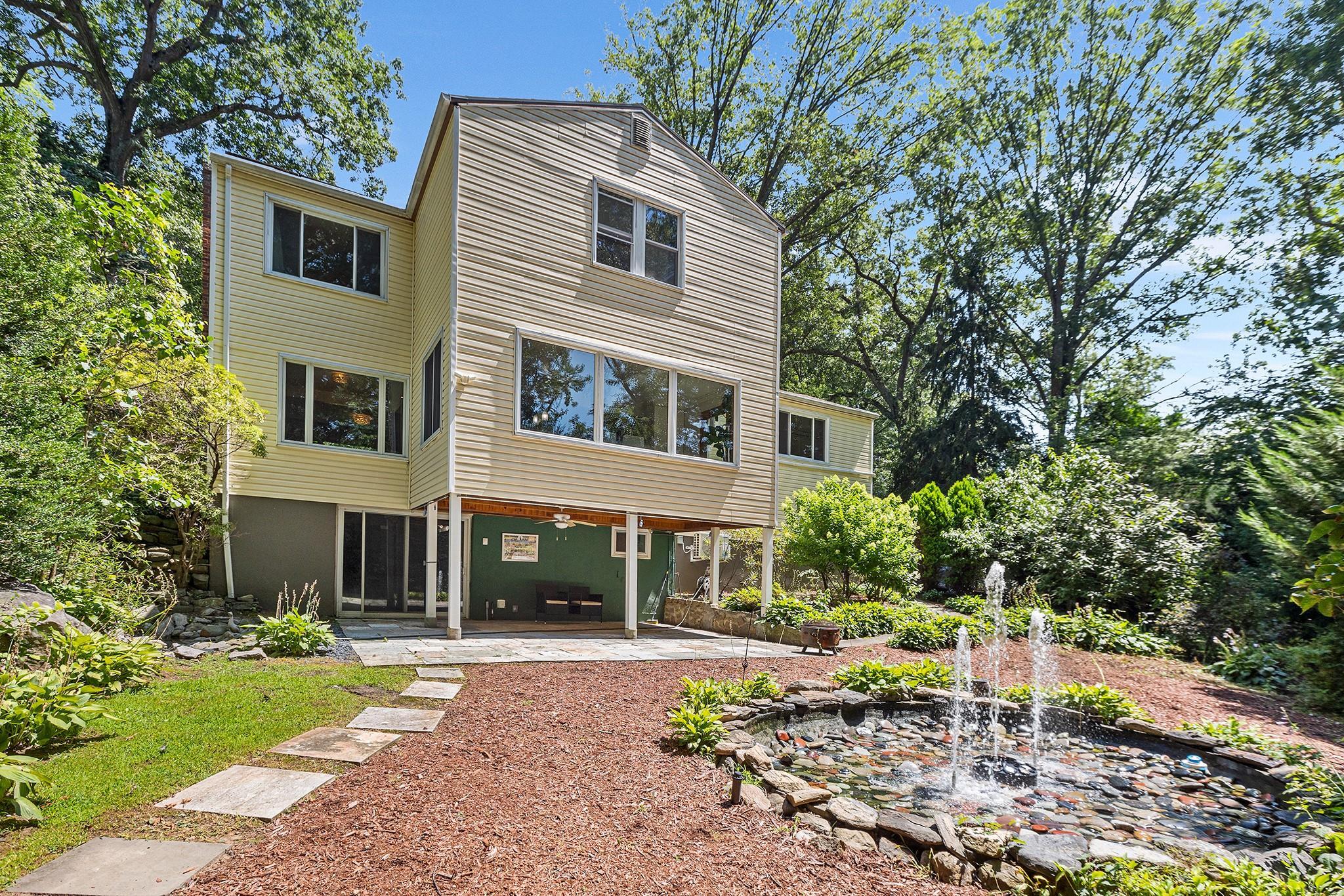 25 Sprain Valley Road  Scarsdale NY 10583 photo