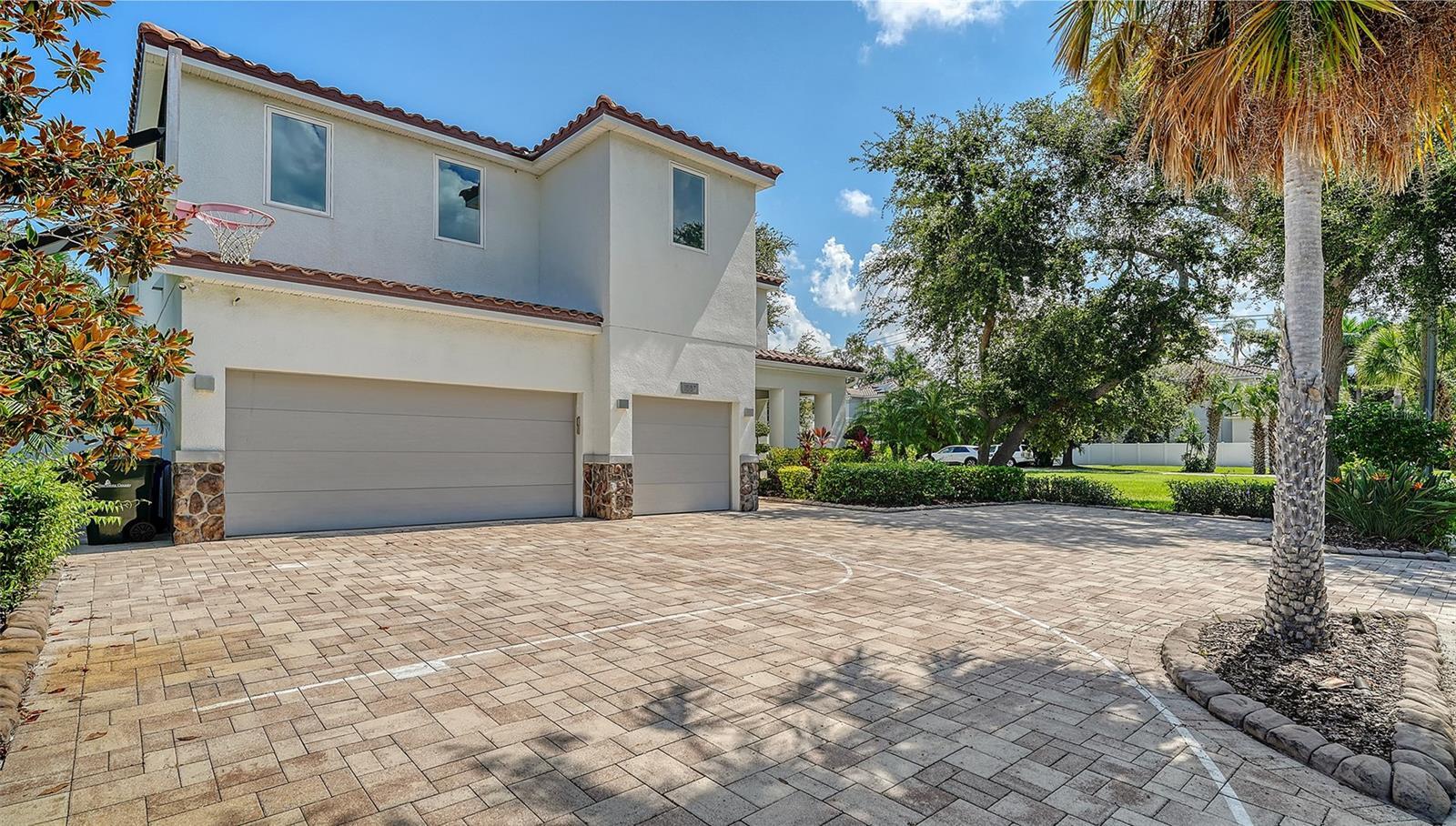 Property Photo: 1583 Hansen Street FL 34231