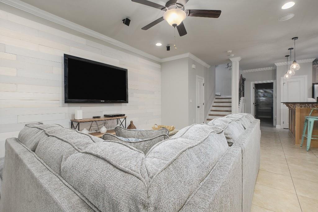 Property Photo: 202 Kono Way FL 32541