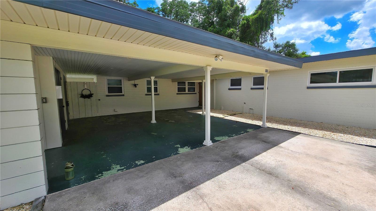 Property Photo: 518 Oranole Road FL 32751