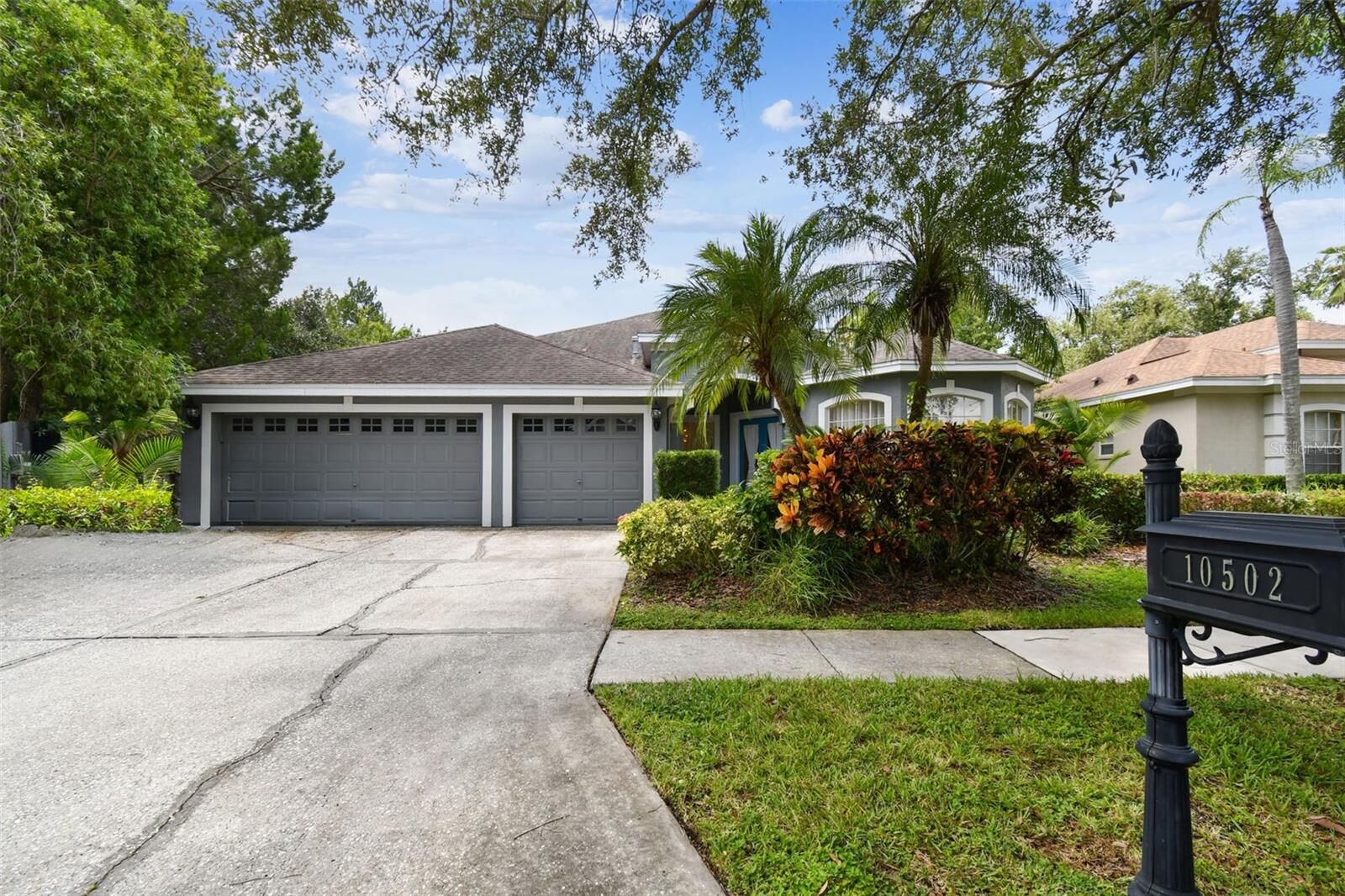 Property Photo:  10502 Castleford Way  FL 33626 
