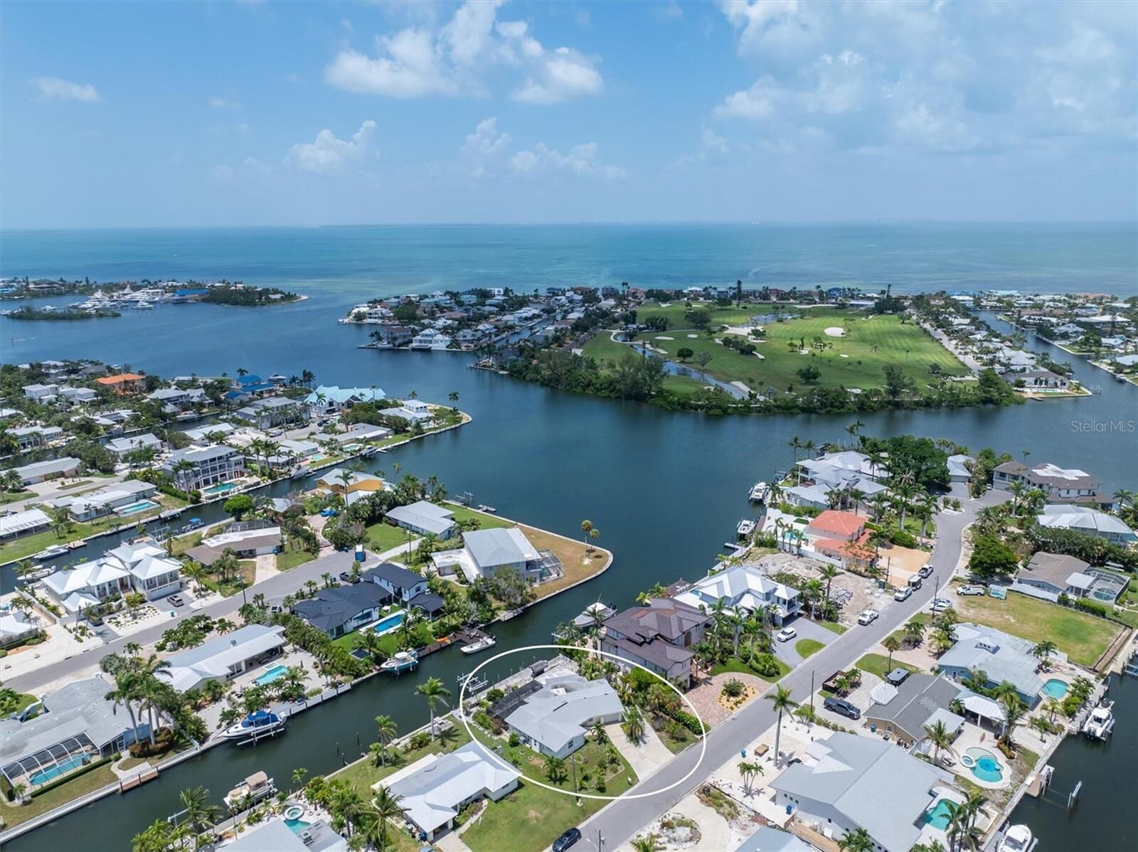 Property Photo:  524 70th Street  FL 34217 