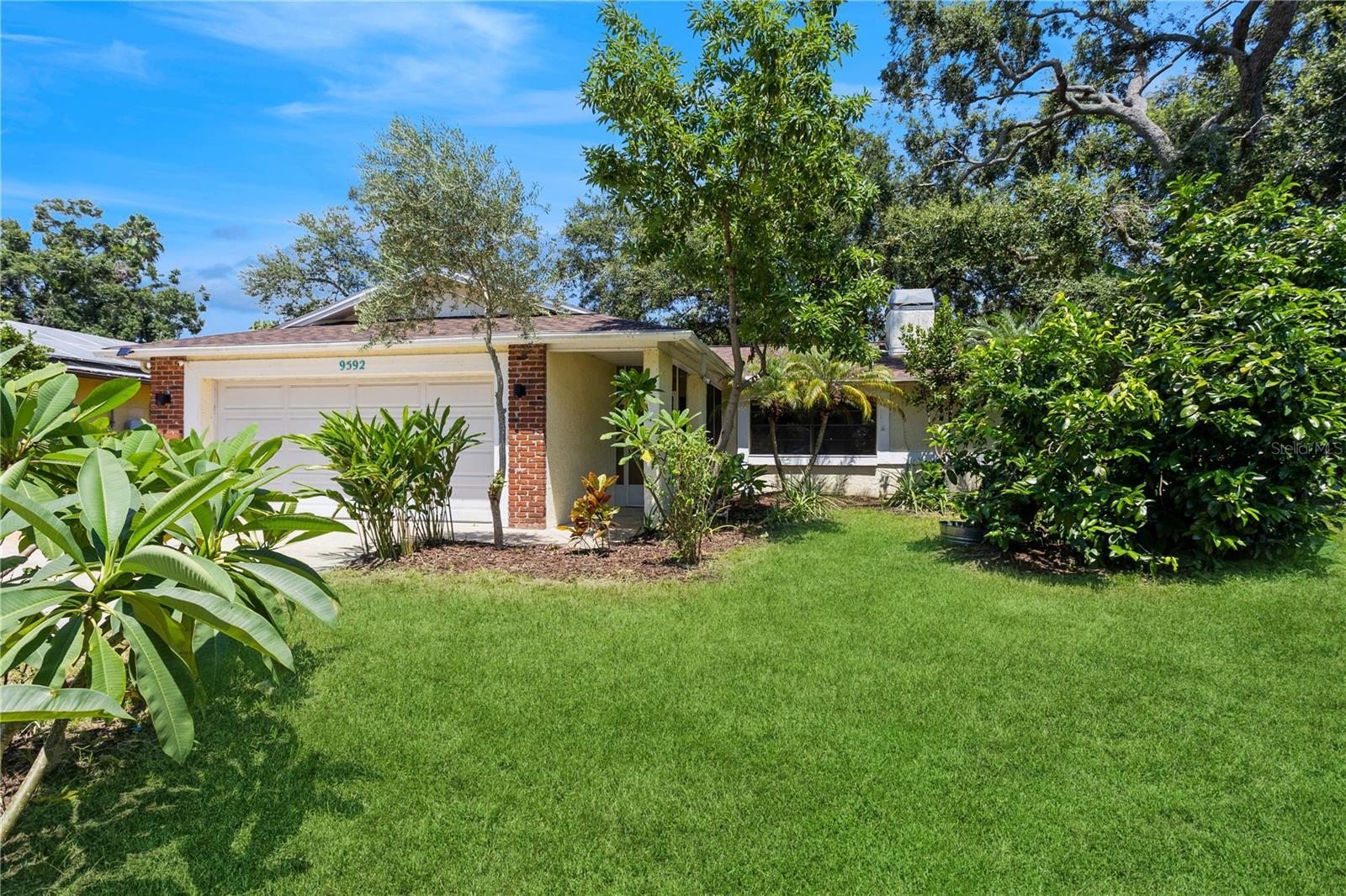 Property Photo: 9592 128th Terrace FL 33773