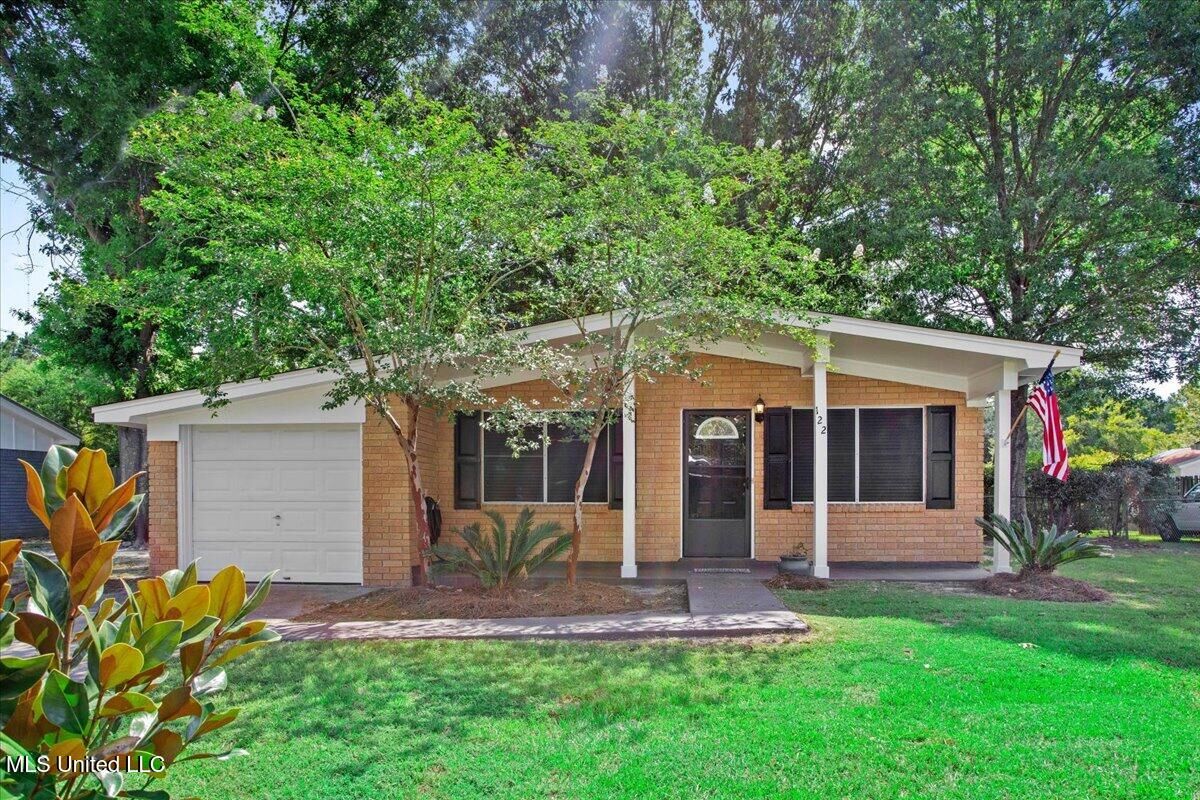 Property Photo: 122 Clarence Drive MS 39503