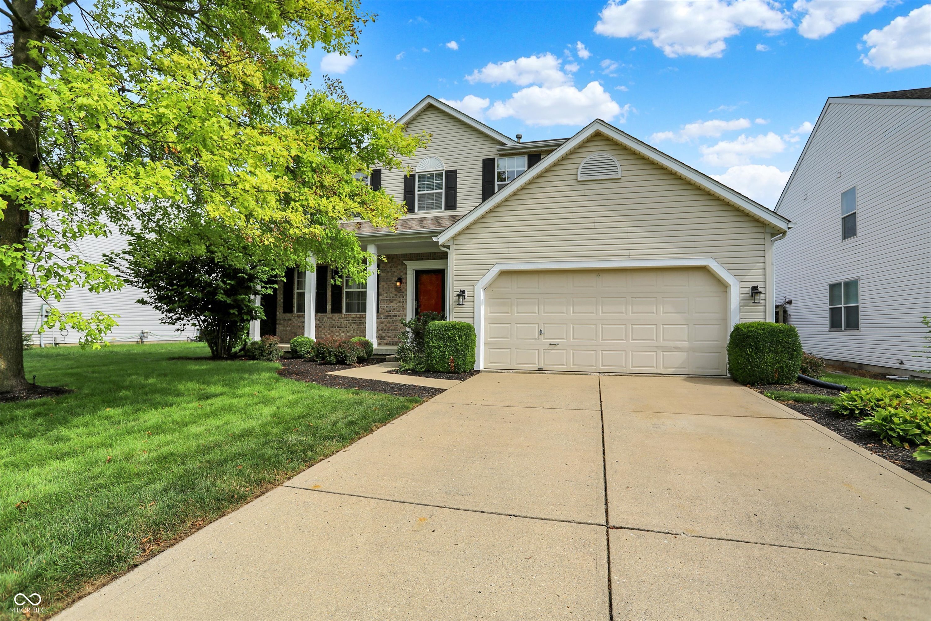 Property Photo:  6274 Saddletree Drive  IN 46077 