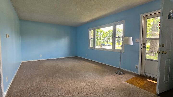Property Photo: 517 Sawmill Road IN 46184