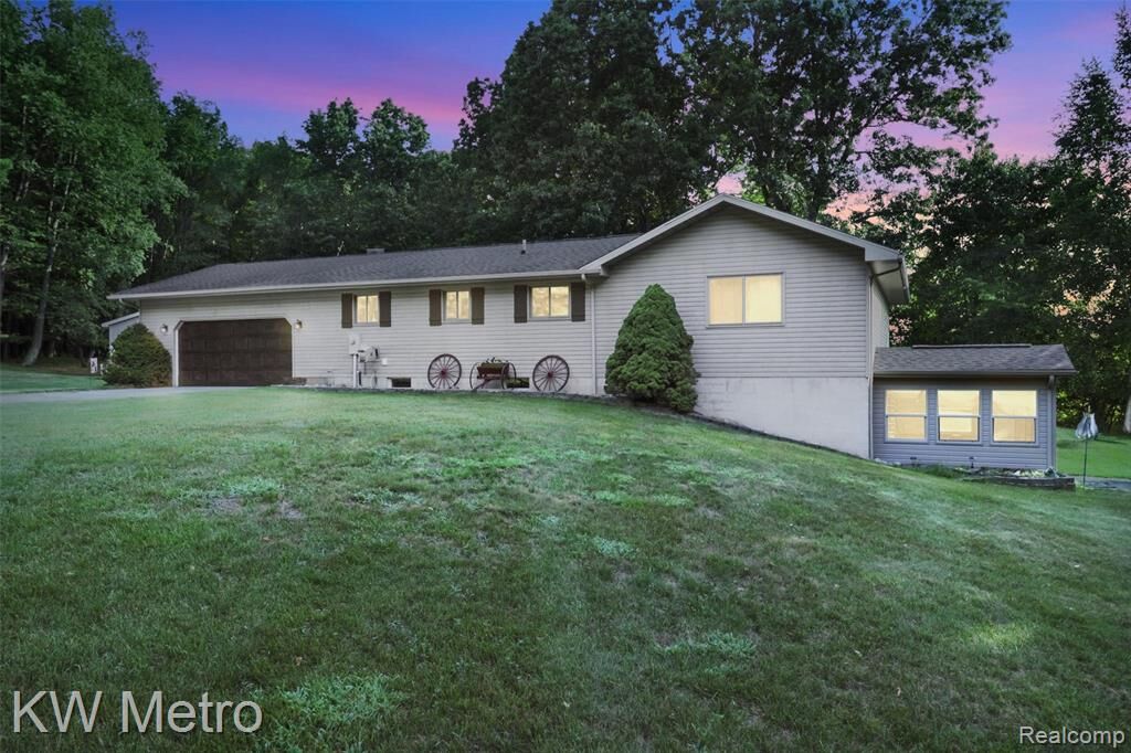 Property Photo: 355 Dockham Road MI 48421 9654
