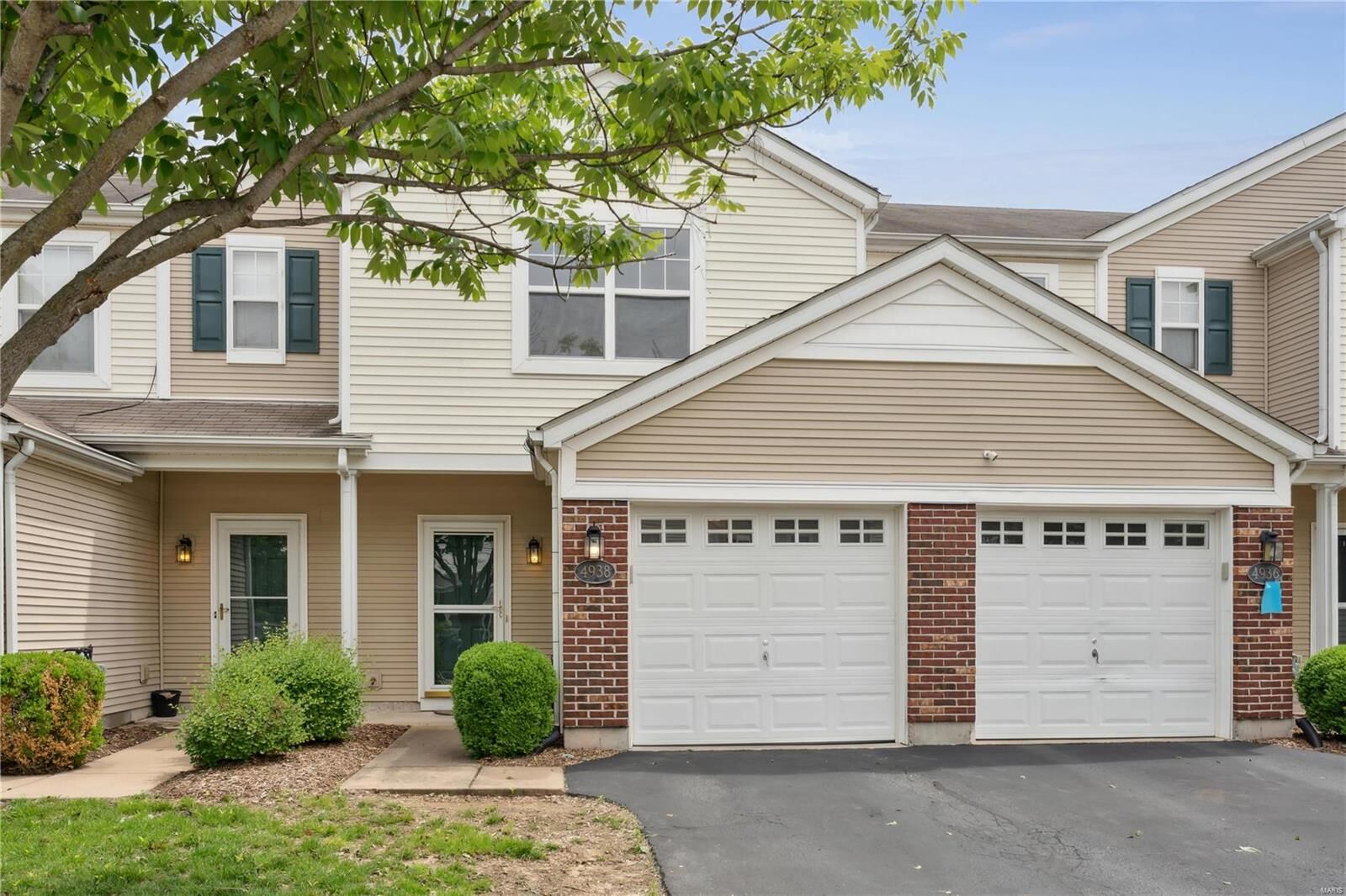 Property Photo: 4938 Heritage Heights Circle MO 63042