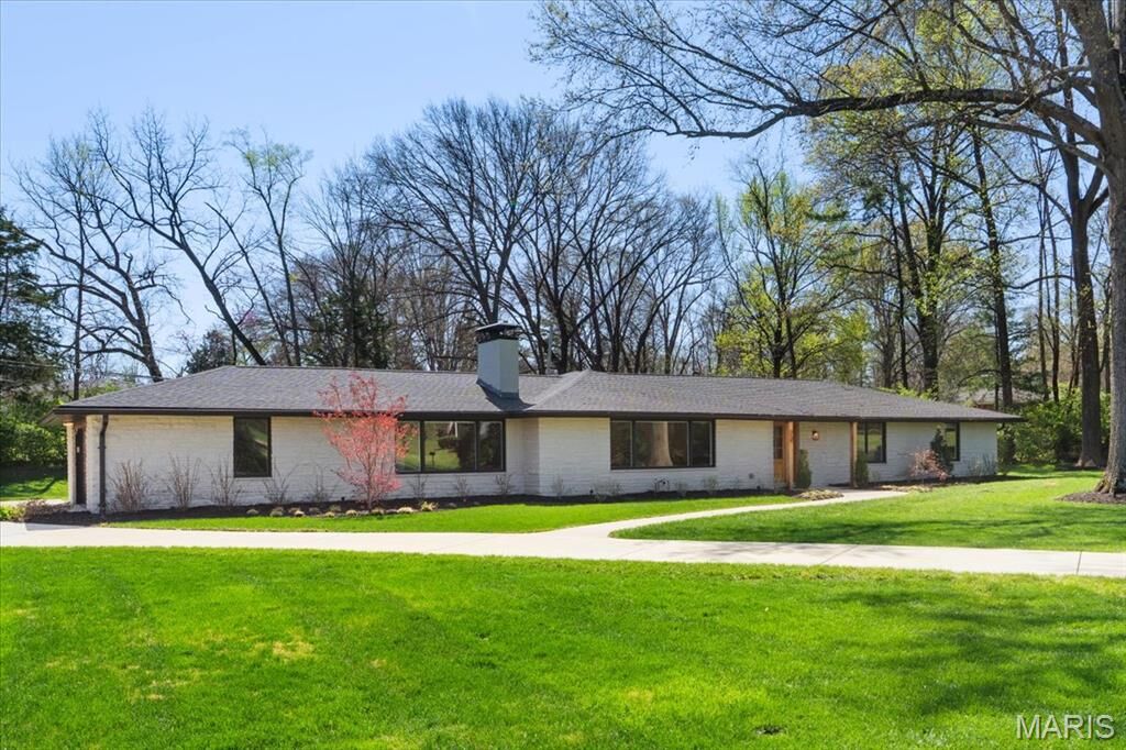 Property Photo: 12 Westfield MO 63131