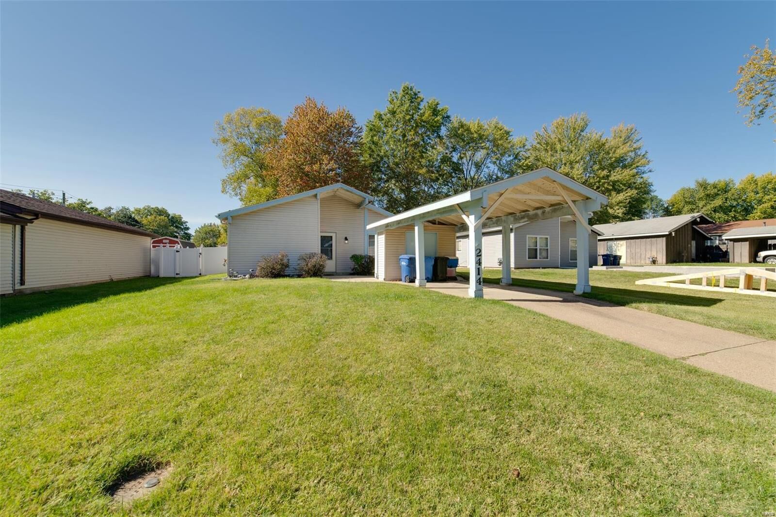 Property Photo: 2414 Blue Heron Drive MO 63031