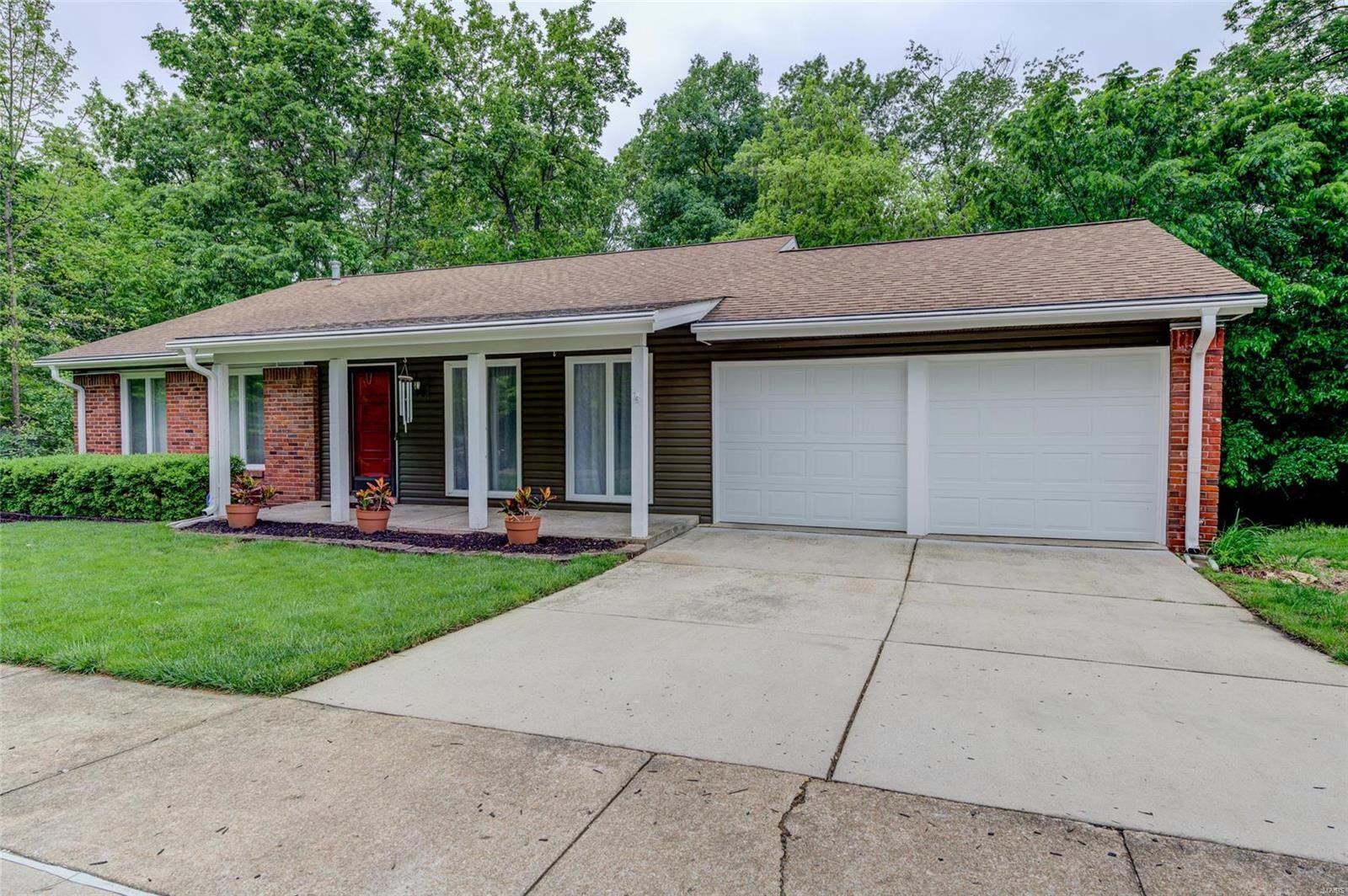 Property Photo: 821 Country Stone Drive MO 63021