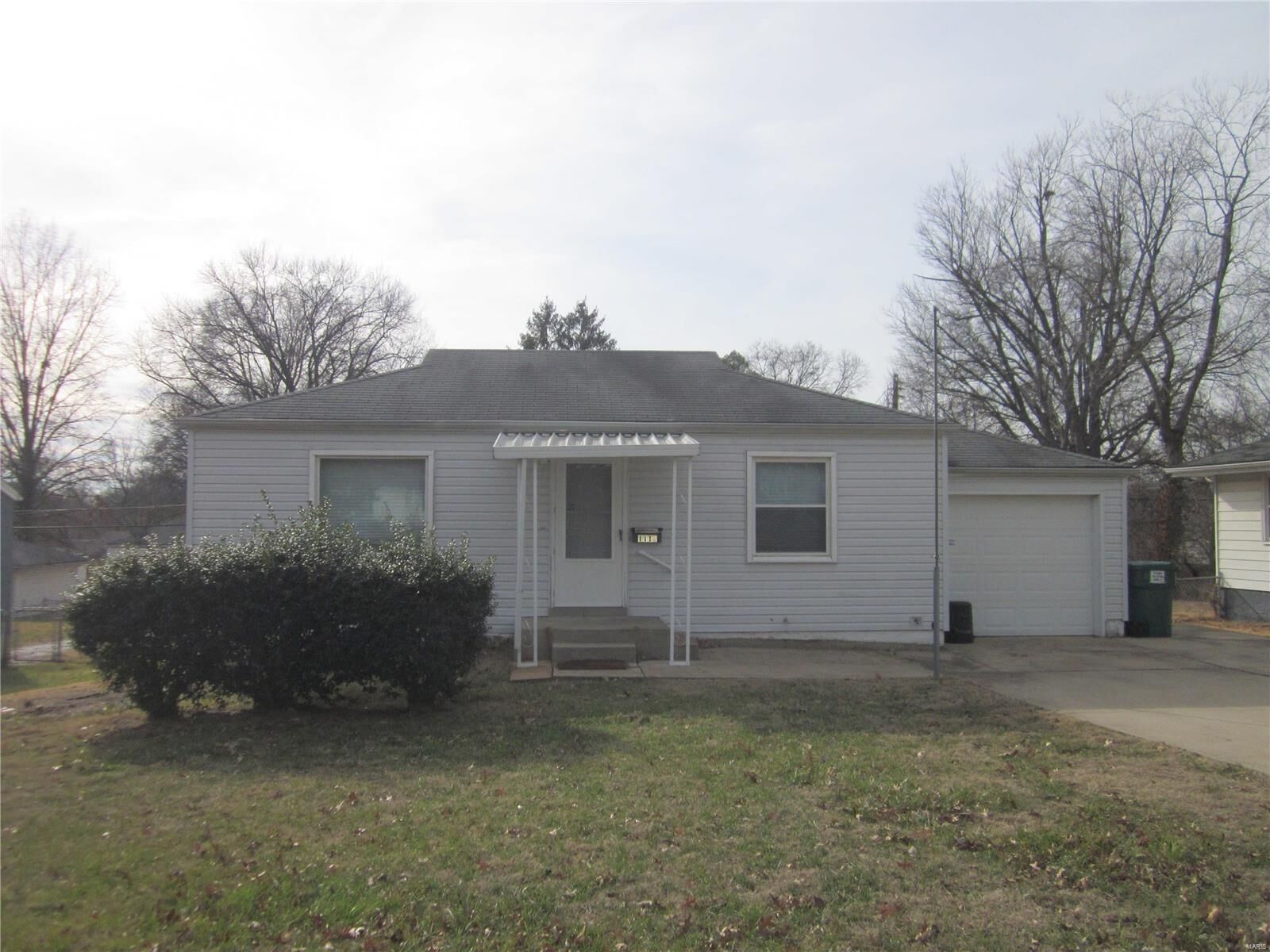 Property Photo: 1118 Esquire Drive MO 63137