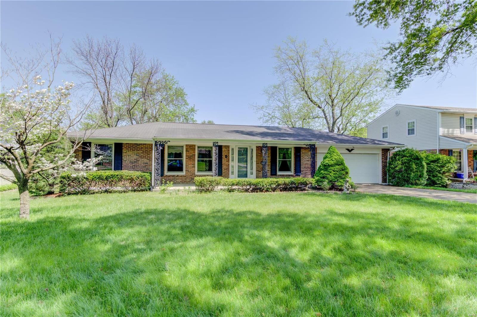 Property Photo: 6975 Lakeside Hills Drive MO 63033